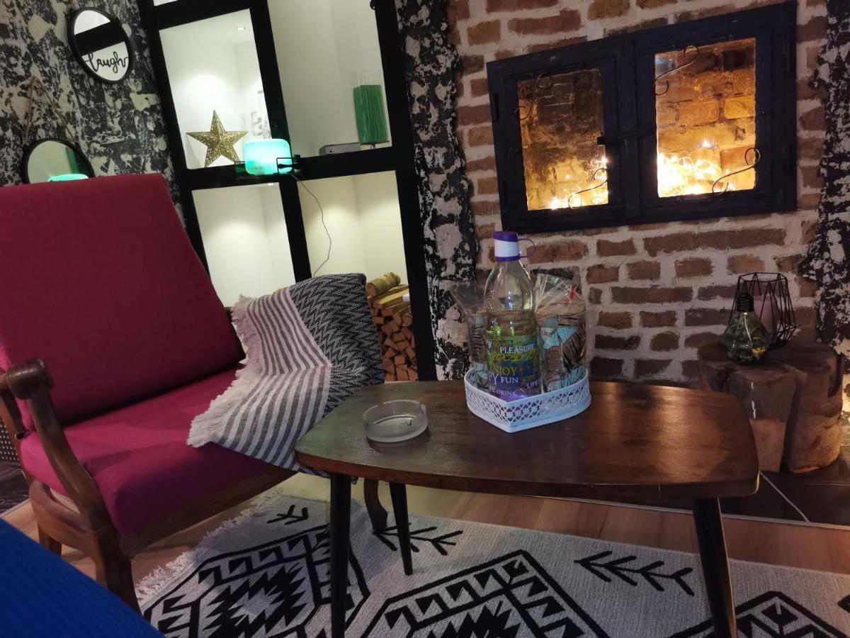 Studio Apartman Black & White Centar Sarajevo Free Parking Экстерьер фото