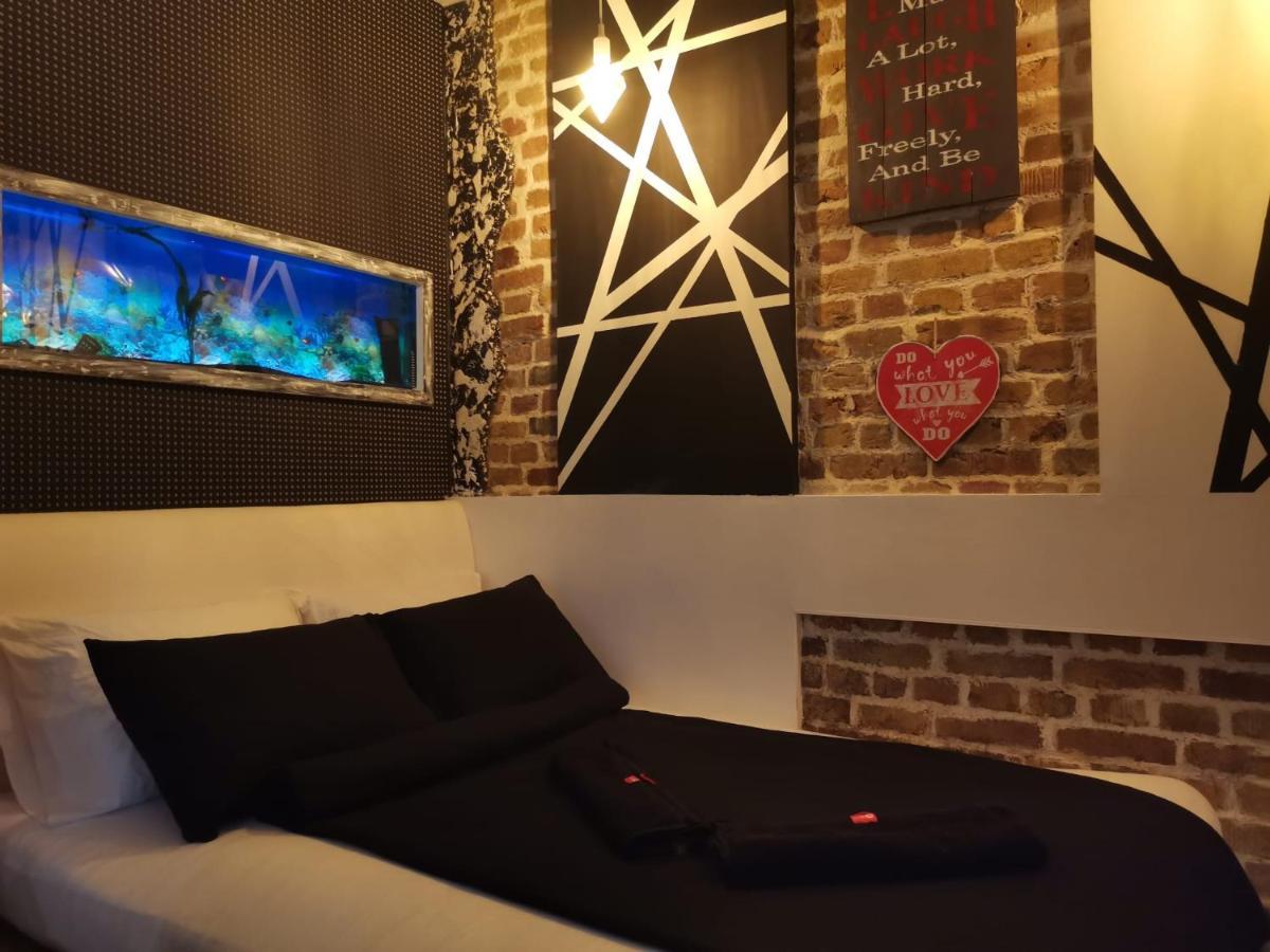 Studio Apartman Black & White Centar Sarajevo Free Parking Экстерьер фото
