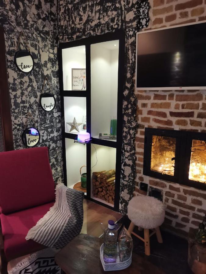 Studio Apartman Black & White Centar Sarajevo Free Parking Экстерьер фото