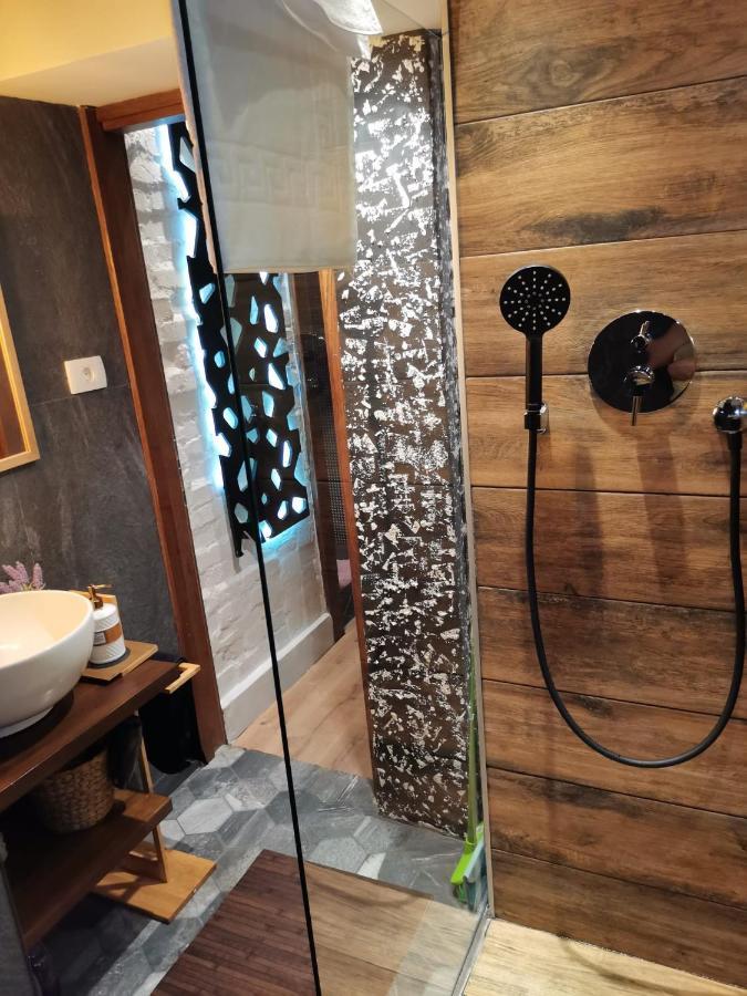 Studio Apartman Black & White Centar Sarajevo Free Parking Экстерьер фото